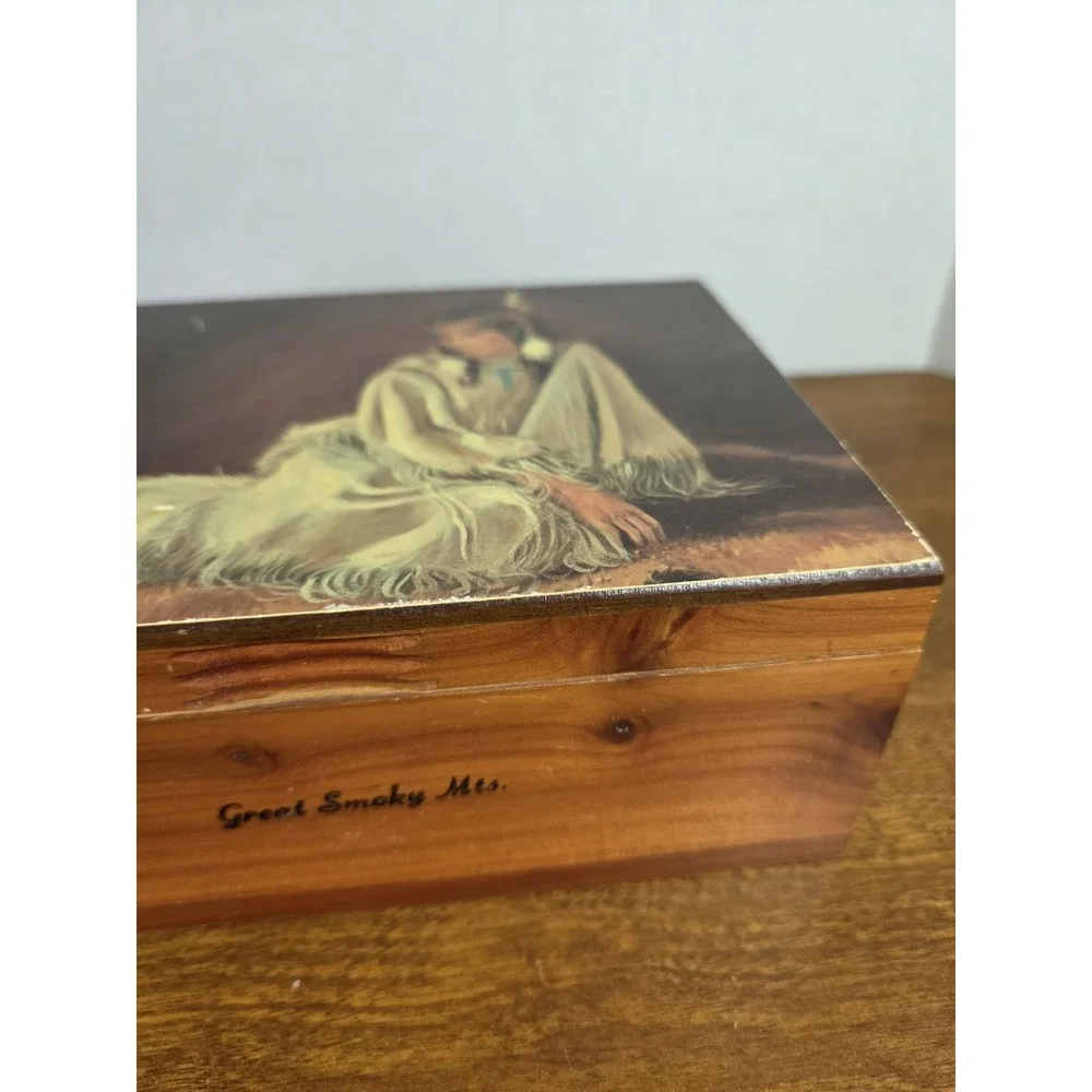 Vintage Wooden Jewelry Trinket Box Cedar Wood Keepsake Great Smoky‎ Mts